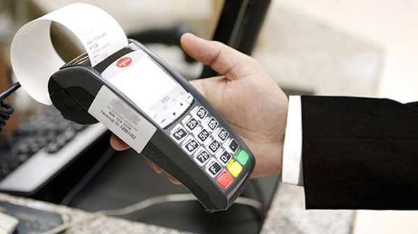 مقارنة أسعار أجهزة نقاط البيع POS وبدائلها الرقمية في مصر